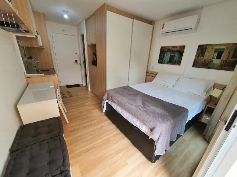 Apartamento Mensal Studio Prox Shopping Frei Caneca 103, 105, 203 *
